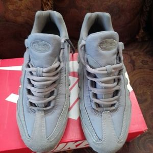 NIKE AIR MAX "95"